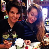 Julia Layton Photo 18