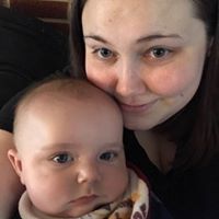 Mindy Robbins Photo 28