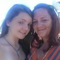 Christina Clay Photo 40