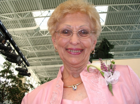 Sharon Peters Photo 28