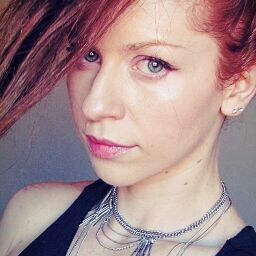 Suzanne Richardson Photo 31