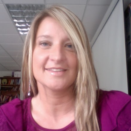 Jennifer Evans Photo 43