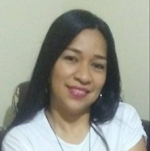 Geraldine Martinez Photo 18
