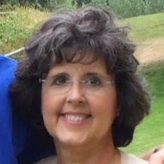 Angela Warren Photo 23