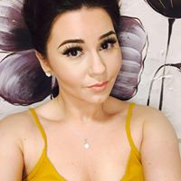 Kelsey Reynolds Photo 15