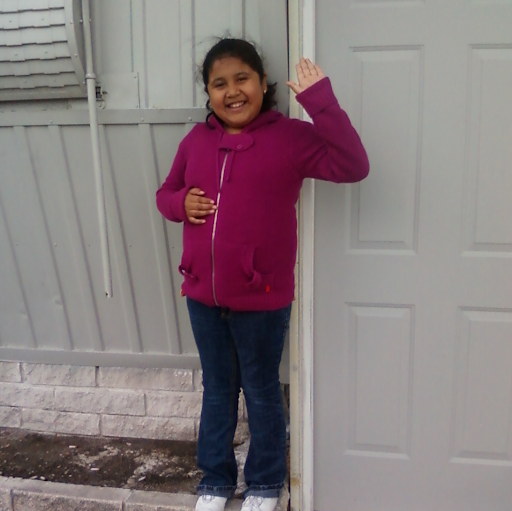 Dayna Hernandez Photo 6
