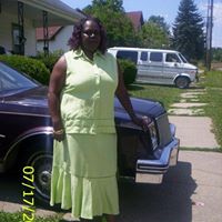 Linda Malloy Photo 19