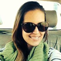 Simone Bennett Photo 17