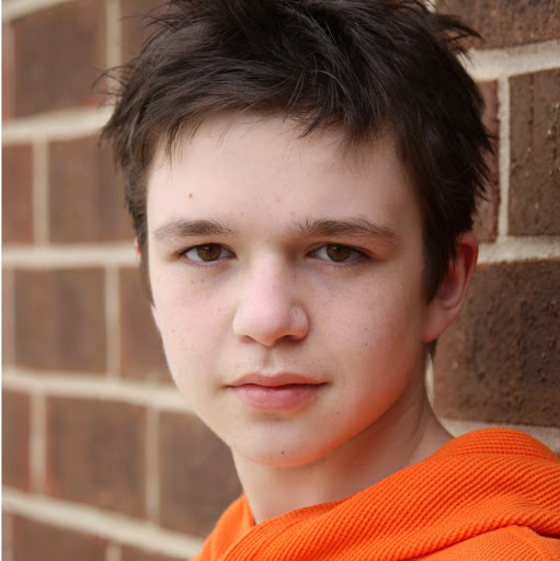Christian Craig Photo 23