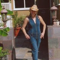 Katherine Houston Photo 32