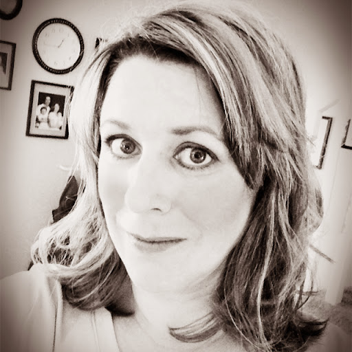 Michele Jacobsen Photo 32