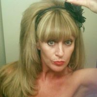 Jennifer Springer Photo 11