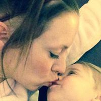 Laura Fallon Photo 19