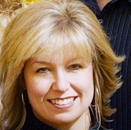 Julia Nielsen Photo 27