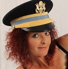 Mandy Knight Photo 18