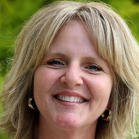 Gina Hawkins Photo 38