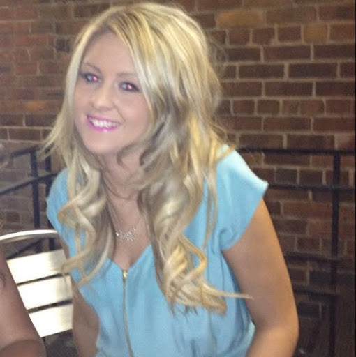 Chelsea Yates Photo 9