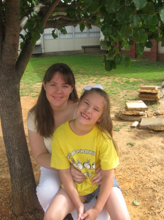 Jennifer Hughes Photo 49