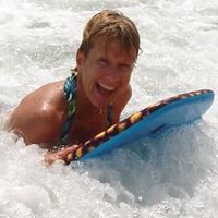 Lori Allen Photo 42