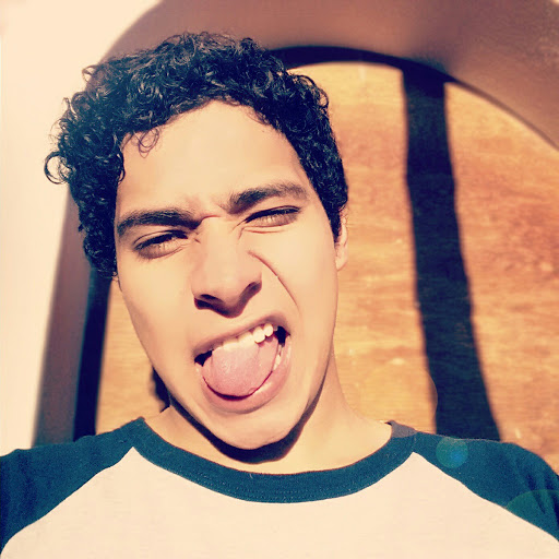 Alex Torres Photo 15