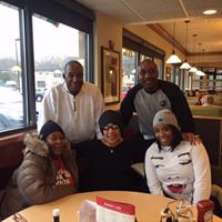 Renee Flores Photo 33