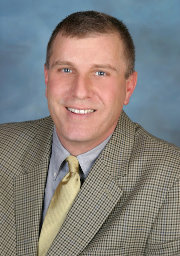 Derek Glass Photo 26