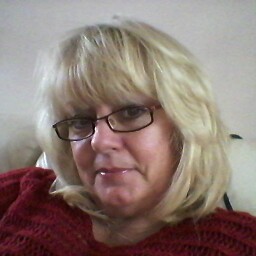 Lynn Garner Photo 24