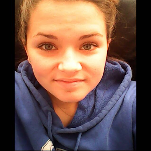 Hannah Galloway Photo 22