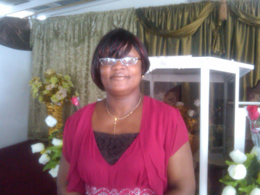 Debra Stuart Photo 14