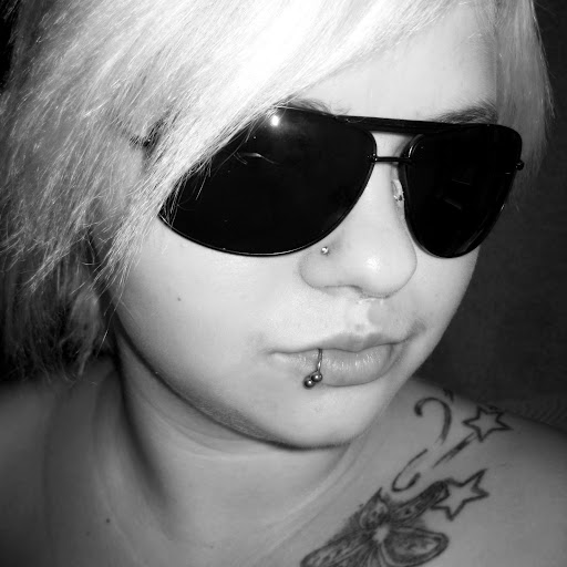 Tami Becker Photo 4