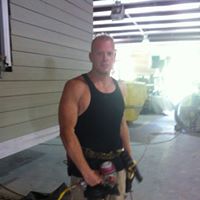 Robert Brewster Photo 19
