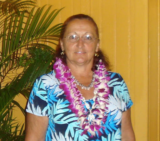 Vicki Stone Photo 12