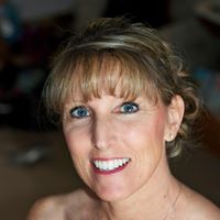 Julie Holley Photo 10