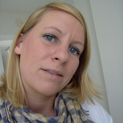 Kristin Metzger Photo 9