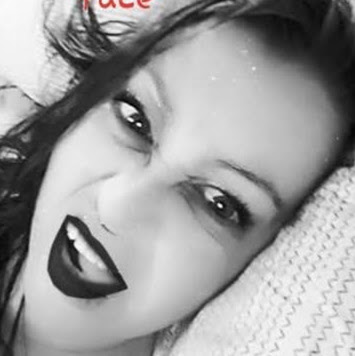 Julie Galbraith Photo 7