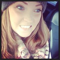 Alexandra Walker Photo 38