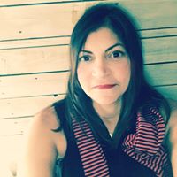 Julie Pickering Photo 27