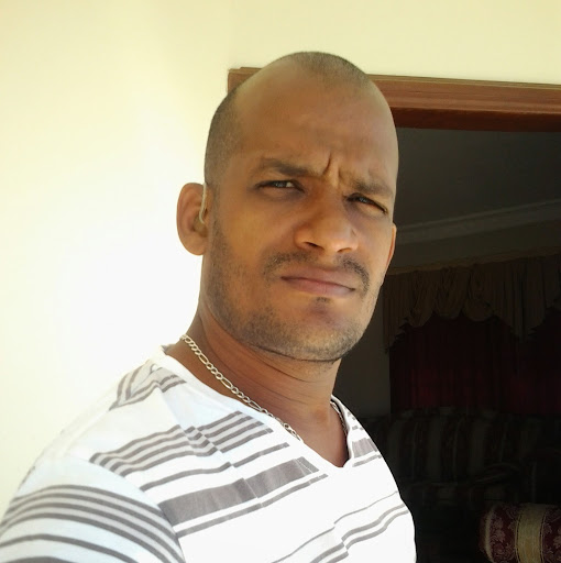 Elvis Pena Photo 31