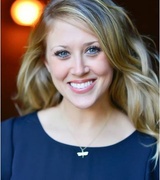 Stephanie Wright Photo 8