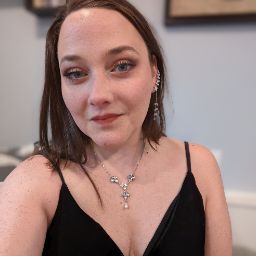 Lauren English Photo 20