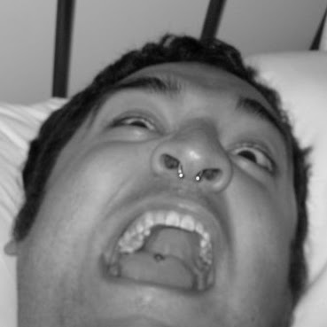 Adam Gonzalez Photo 37