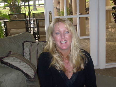 Cindy Hopper Photo 9