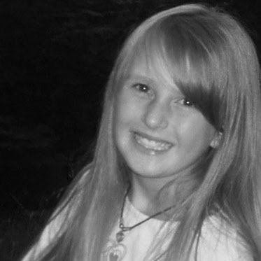 Alice Richards Photo 9