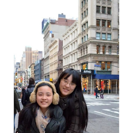 Ling Liu Photo 21