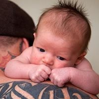 Evan Henderson Photo 22