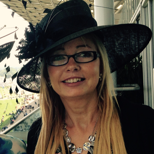Debby Watts Photo 14