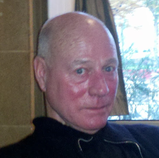 Dennis Hurt Photo 11