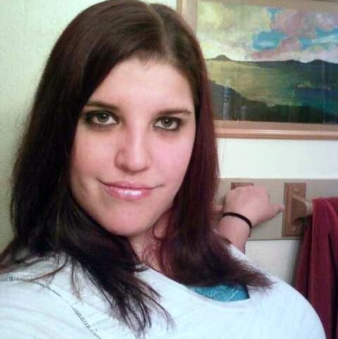 Beth Summers Photo 33