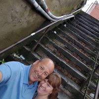 Julie Holden Photo 20