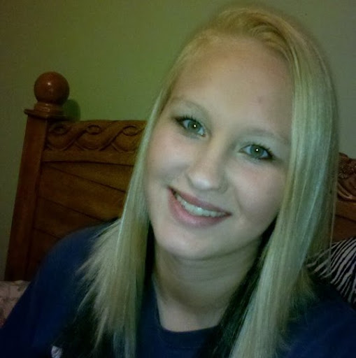 Samantha Baughman Photo 16